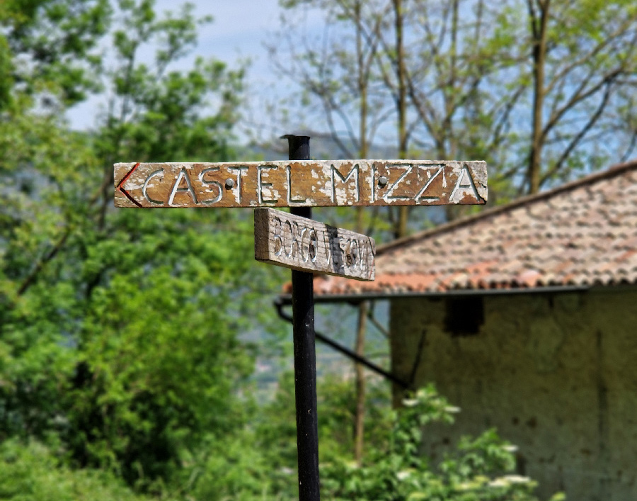 Castel Mizza, un custode silenzioso