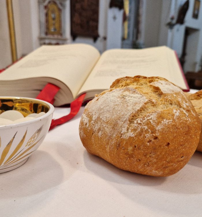 Fame, pane, corpo: in Cristo il nostro poco basta per tutti