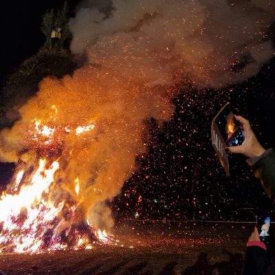 Falò a Fanna: la tradizione che accende il futuro